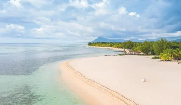 Dinarobin Beachcomber
