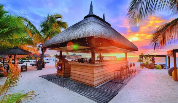 Dinarobin Beachcomber