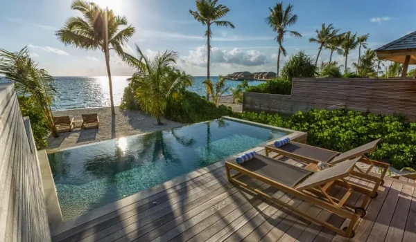 Hurawalhi Island Resort