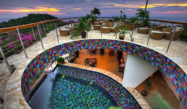 Jade Mountain Hotel resort pláž bazén společné prostory