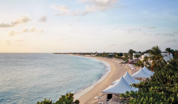 Belmond La Samanna hotel resort pláž