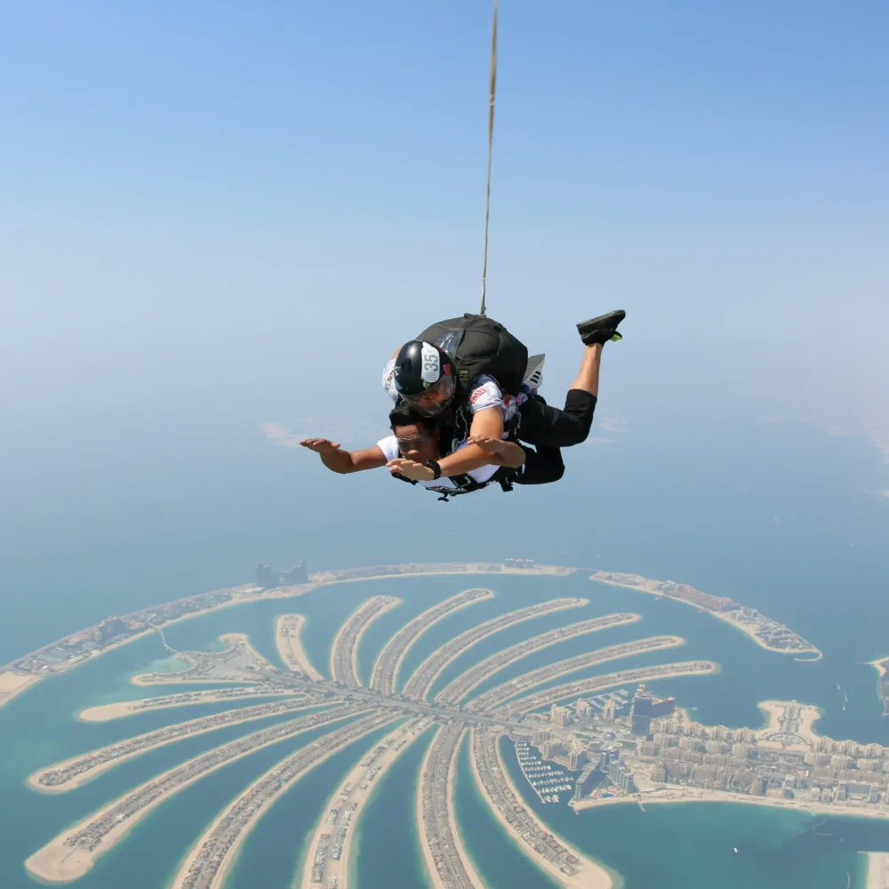 skok z letadla Dubaj
